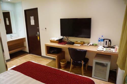 Dahshin Hotel
