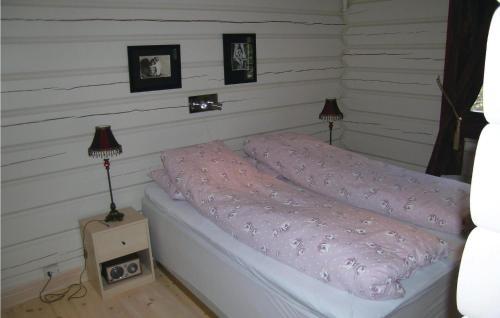 Holiday Home Ikornnes Elvebu