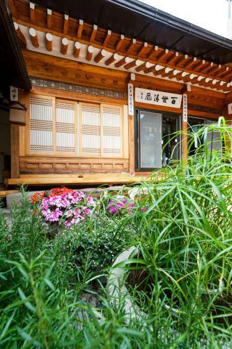 Hostal Eugene Hanok Guesthouse Dongdaemun