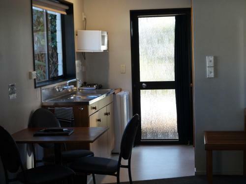 Alpine Glacier Motel