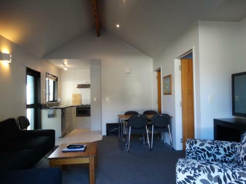 Alpine Glacier Motel