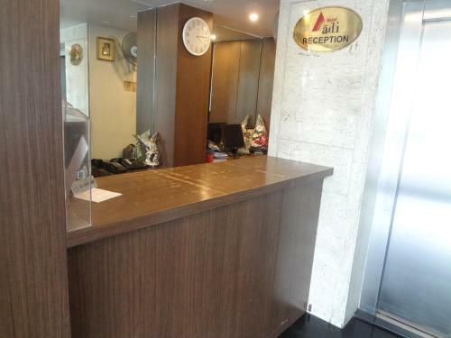 Hotel Adi