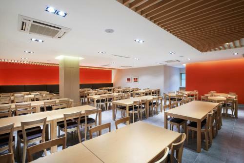 Hotel Hanwha Resort Sanjeong Lake