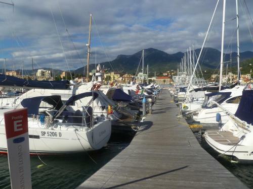 Le Vele Residence Sailing Boat