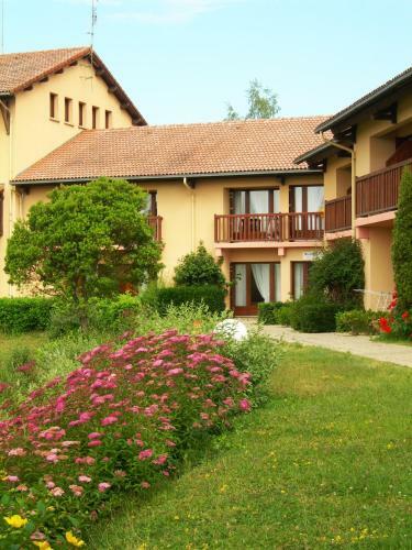 Hotel Village De Vacances La Chataigneraie Et Spa