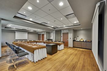 Hotel City Express Suites Quer�taro