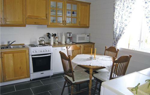 Holiday Home Ostereidet Molvikavegen
