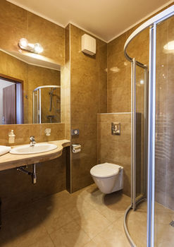 Amber Hotel