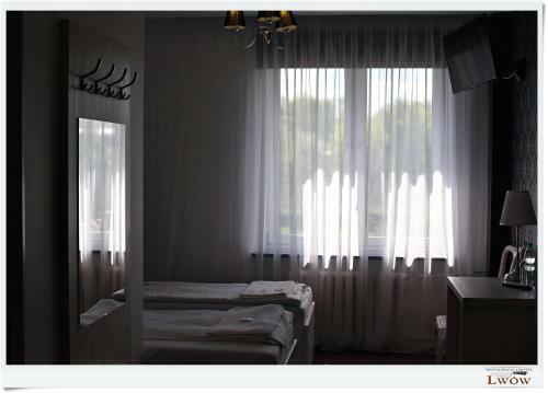 Hostal Lw�w