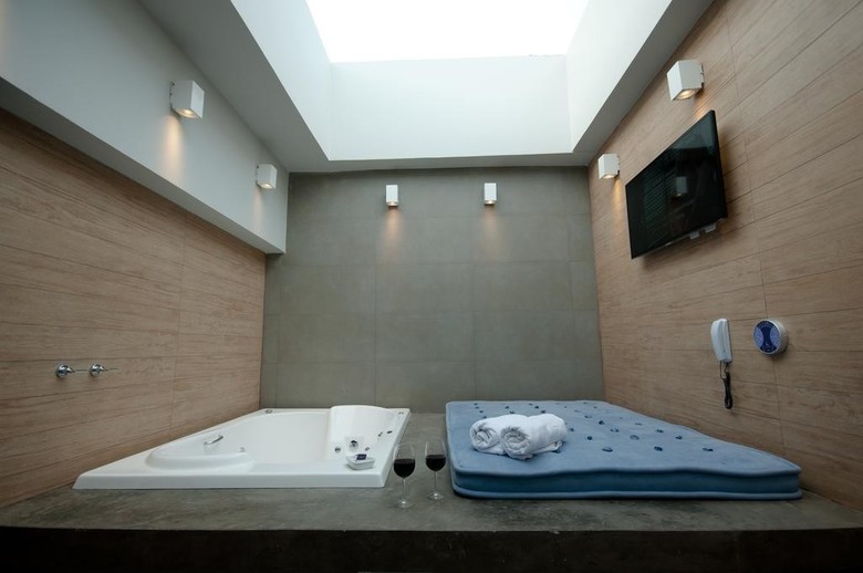 Hotel Lush Motel (adult Only)