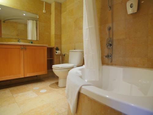 Apartamento Andromeda Hill Holiday Suites