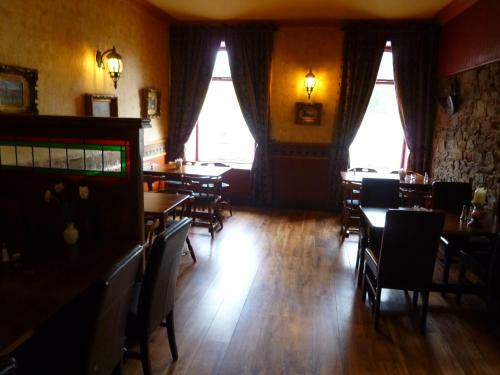 Hotel Corbett Court