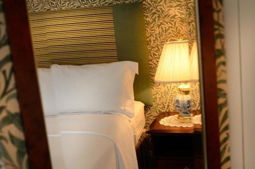 Clare House Hotel
