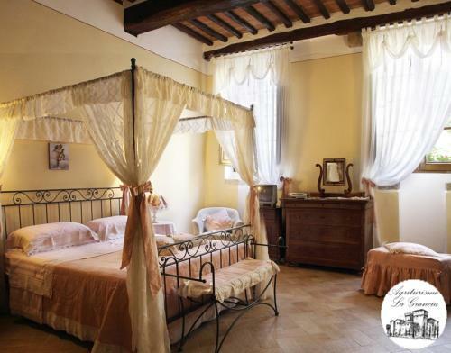 Hostal Agriturismo Castello La Grancia Di Spedaletto