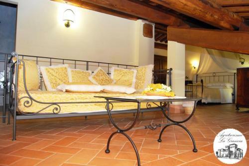 Hostal Agriturismo Castello La Grancia Di Spedaletto