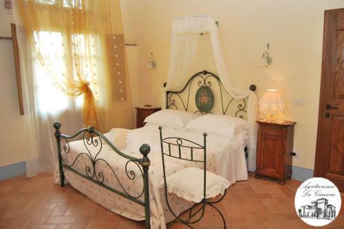 Hostal Agriturismo Castello La Grancia Di Spedaletto