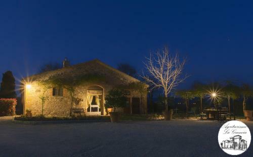 Hostal Agriturismo Castello La Grancia Di Spedaletto