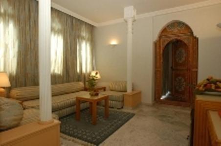 Hotel Chems Le Tazarkount