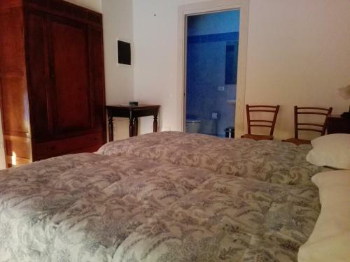 Hostal Agriturismo La Sophora