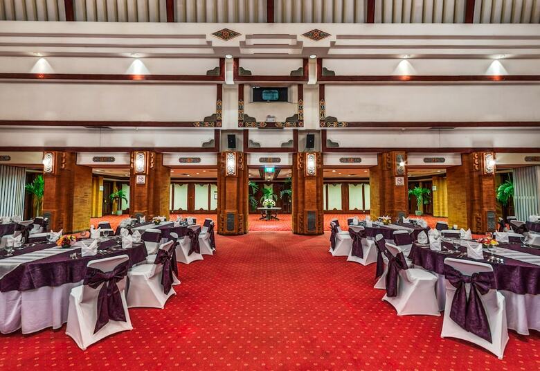 Hotel Discovery Kartika Plaza
