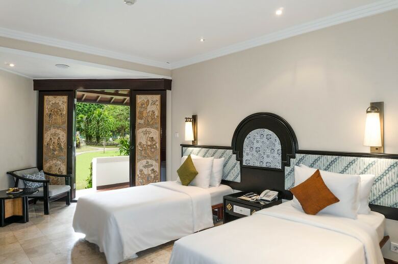 Hotel Discovery Kartika Plaza