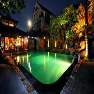 Hotel Adi Dharma Cottages
