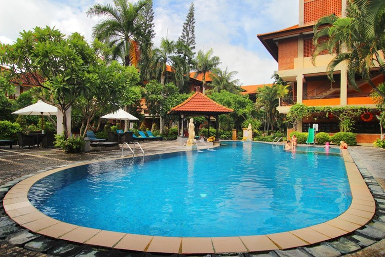 Adi Dharma Hotel