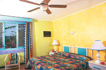 Hotel Doctors Cave Beach