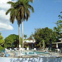 Hotel Toby's Resort