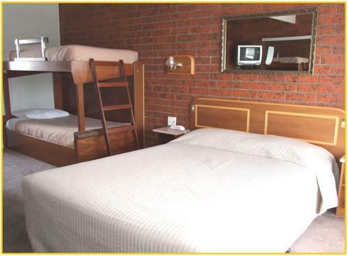Abbotswood Motor Inn