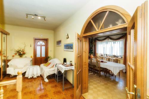 Hostal Dom Go?cinny Przedmie?cie