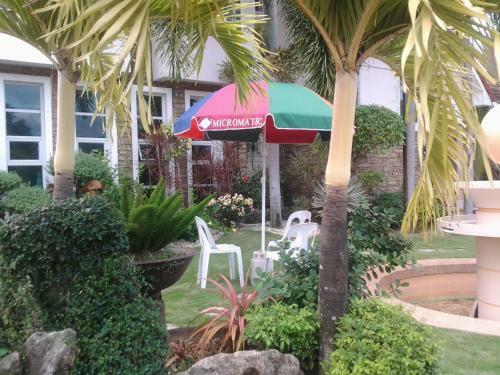 Bed & Breakfast Sir Nico Guesthouse And Resort