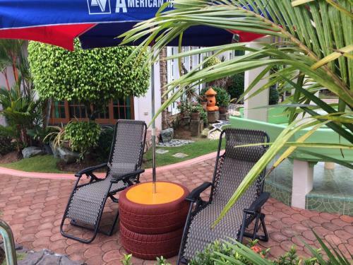 Bed & Breakfast Sir Nico Guesthouse And Resort