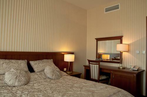 Hotel Dw�r Kresowy