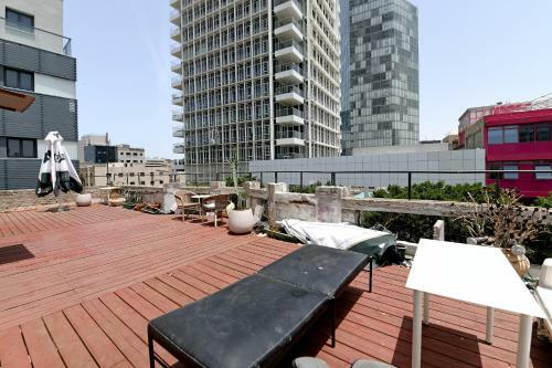 Eclectic Aparthotel