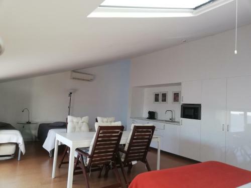 Hostal Evora Inn Chiado Design