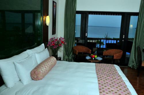 Hotel Ramada Cochin Resort