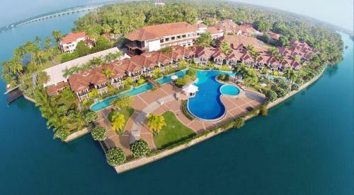 Hotel Ramada Cochin Resort