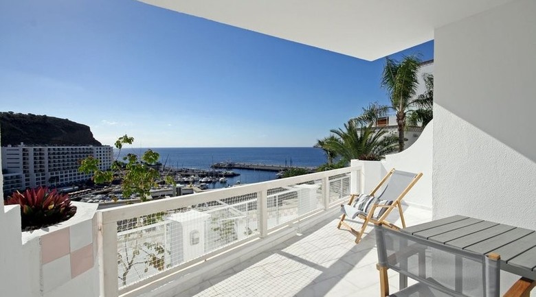 Apartamentos Marina Bayview - S�lo Adultos
