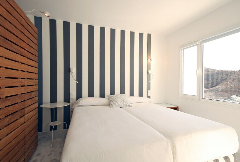 Apartamentos Marina Bayview - S�lo Adultos