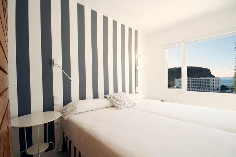 Apartamentos Marina Bayview - S�lo Adultos