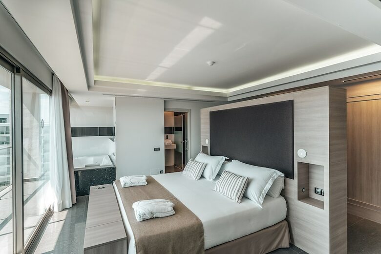Hotel The Ibiza Twiins