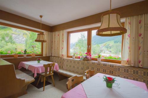 Hostal Haus Alpengru�