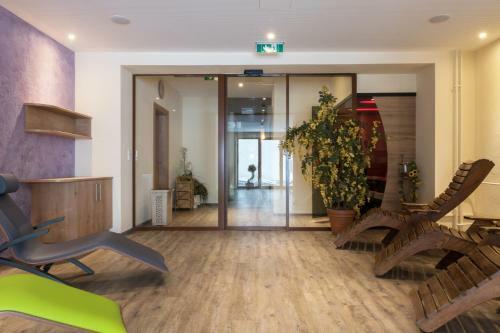 Waldcafe Hotel Restaurant