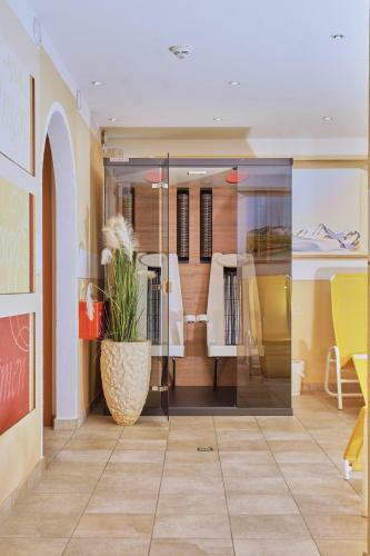 Hostal Hotel Garni Sch�nblick