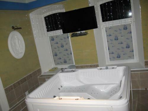 Bed & Breakfast Gostiniy Dvor On Troitskaya