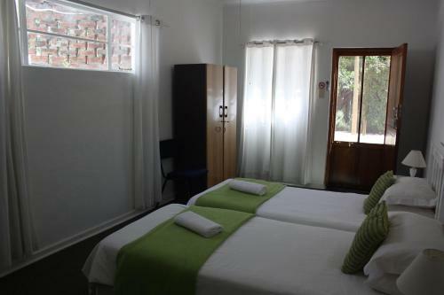 Hostal Karoopark Guest House