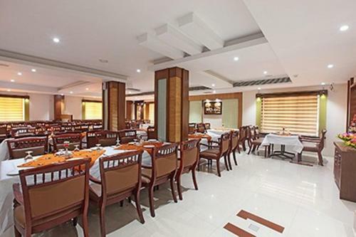Hotel Anjali Park