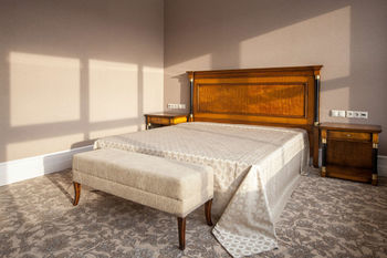 Razumovsky Business Club Hotel