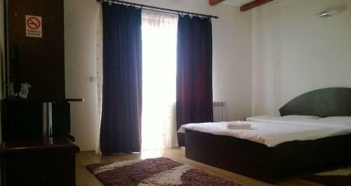 Hostal Pensiunea Valcinet